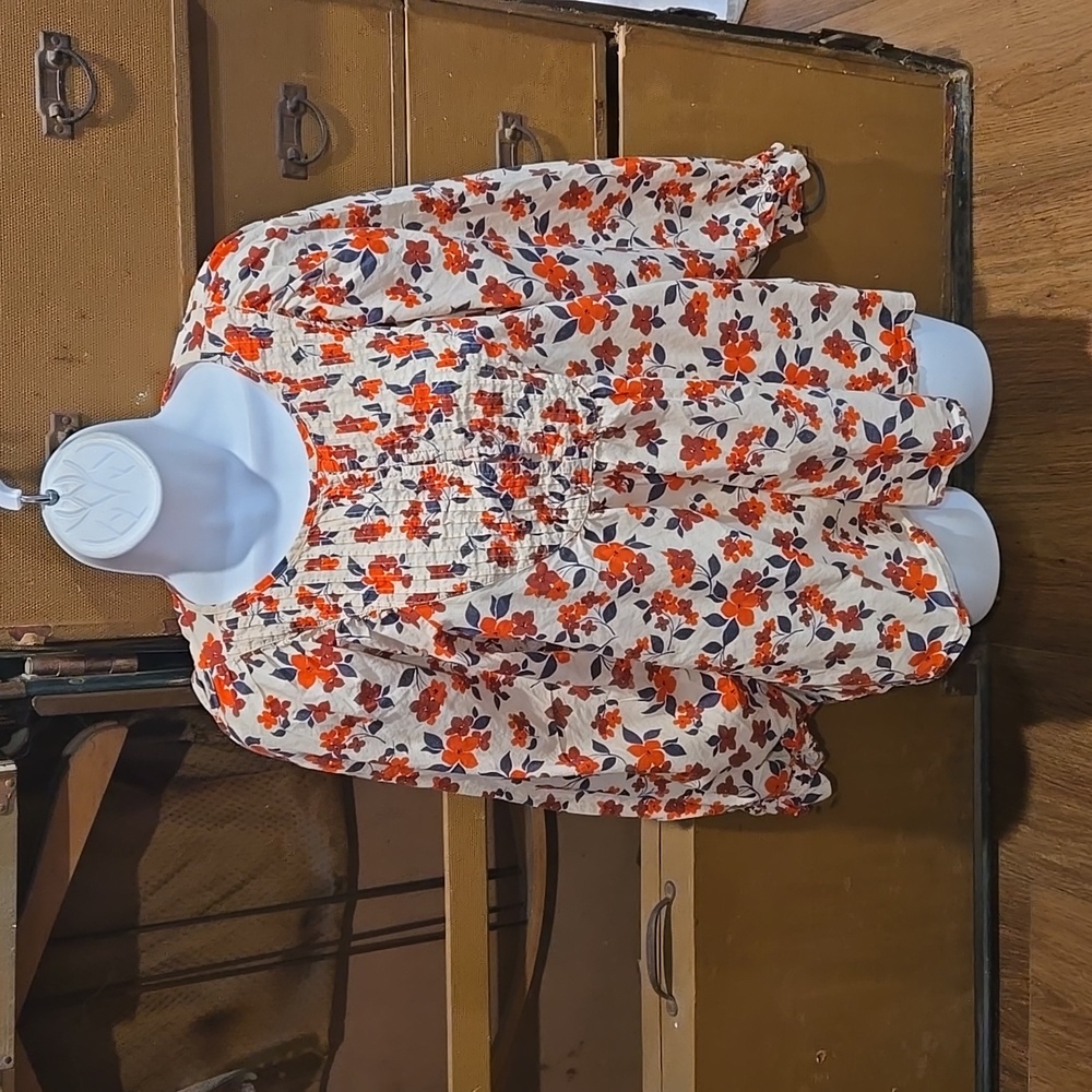 ELIZABETH AND JAMES FLORAL TUNIC.   #6655